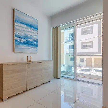 Appartamento Superlative Maisonette Steps To St Georges Bay