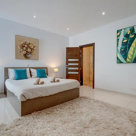 Appartamento Superlative Maisonette Steps To St Georges Bay