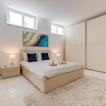 公寓 Superlative Maisonette Steps To St Georges Bay *
